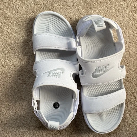 Nike WMNS OWAYSIS Sandal, White/Pure Platinum, Size 10 - Picture 3 of 10